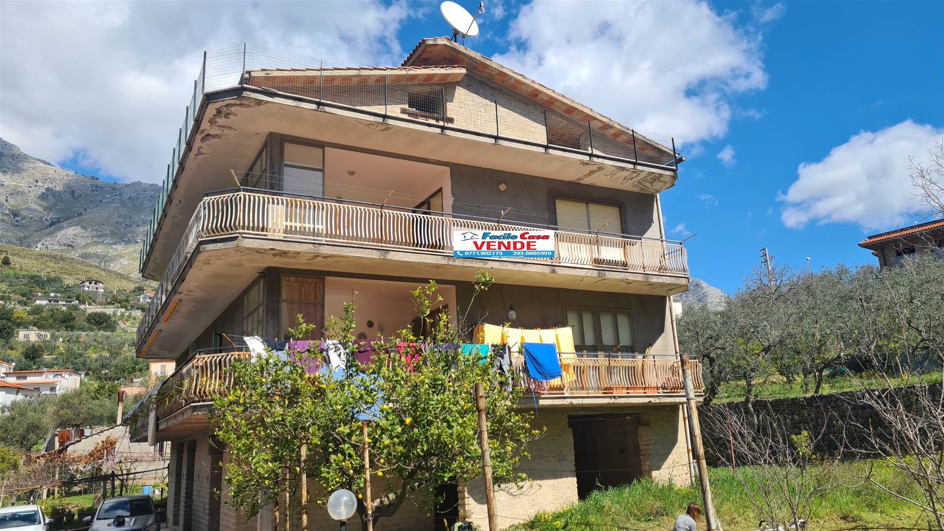 TRIVIO, FORMIA, Apartment for sale of 172 Sq. mt., Habitable, Heating Individual heating system, Energetic class: G, placed at 2° on 3, composed by: 