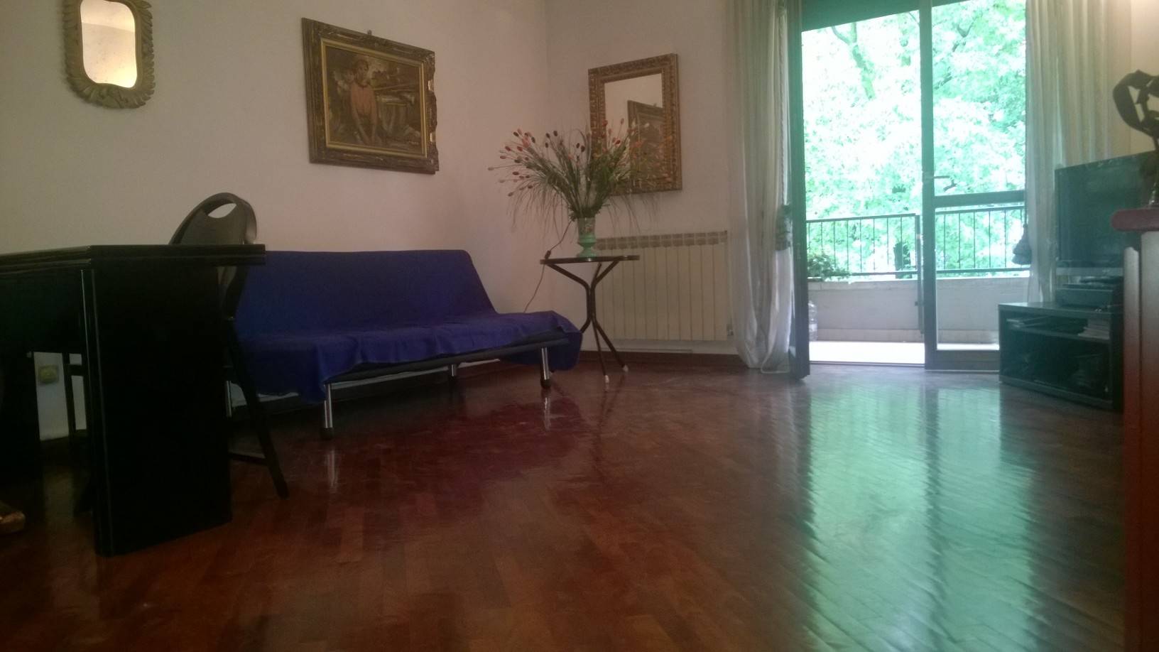 CINISELLO BALSAMO, Apartment for sale of 60 Sq. mt., Excellent Condition, Energetic class: G, placed at 2°, composed by: 3 Rooms, Kitchenette, , 1 