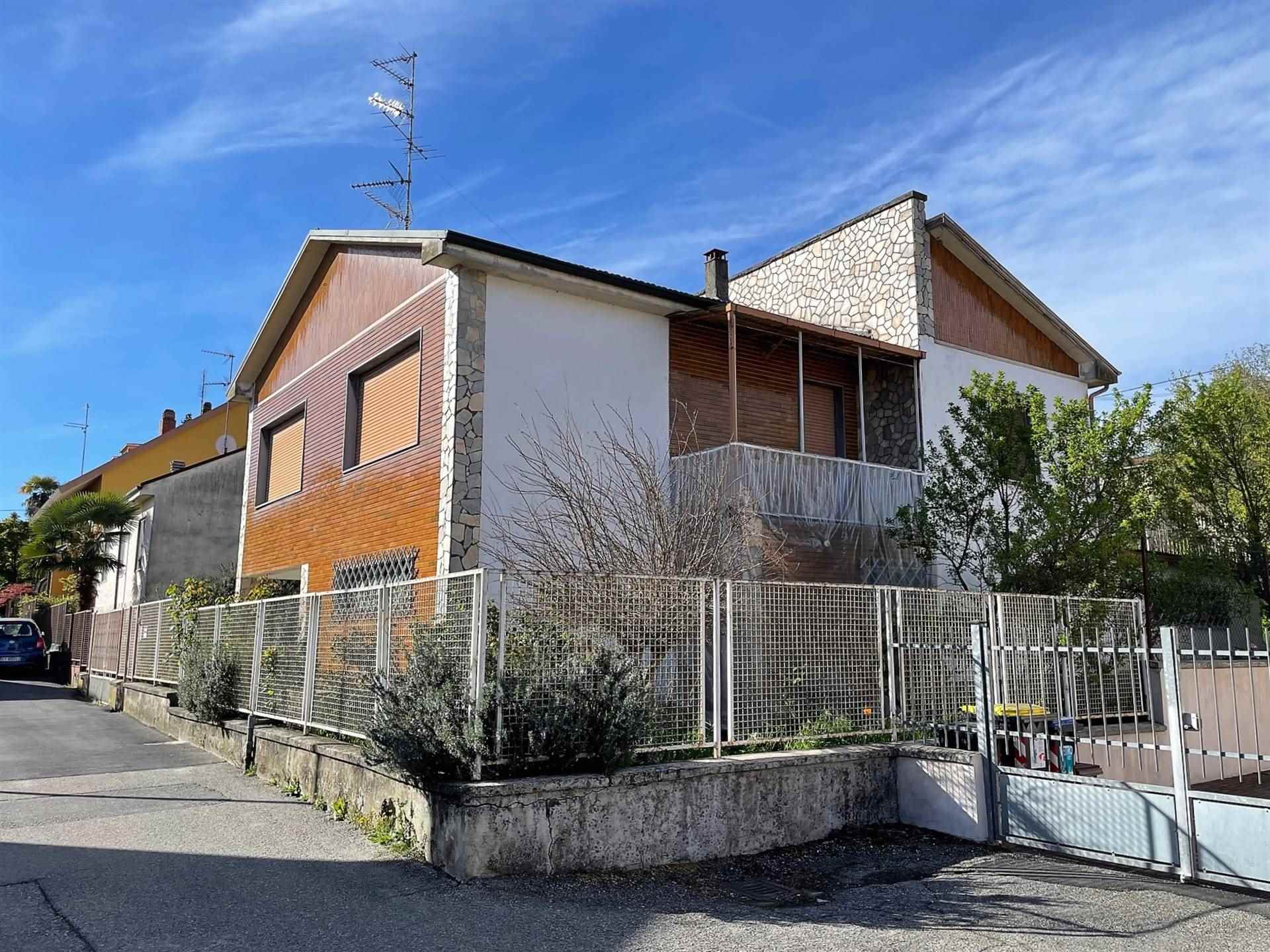 Villa in Via Carducci a Casale Monferrato