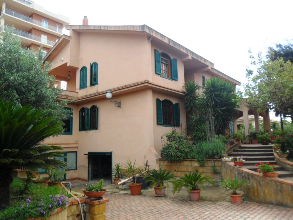Villa in Via Trigona della Foresta a Caltanissetta