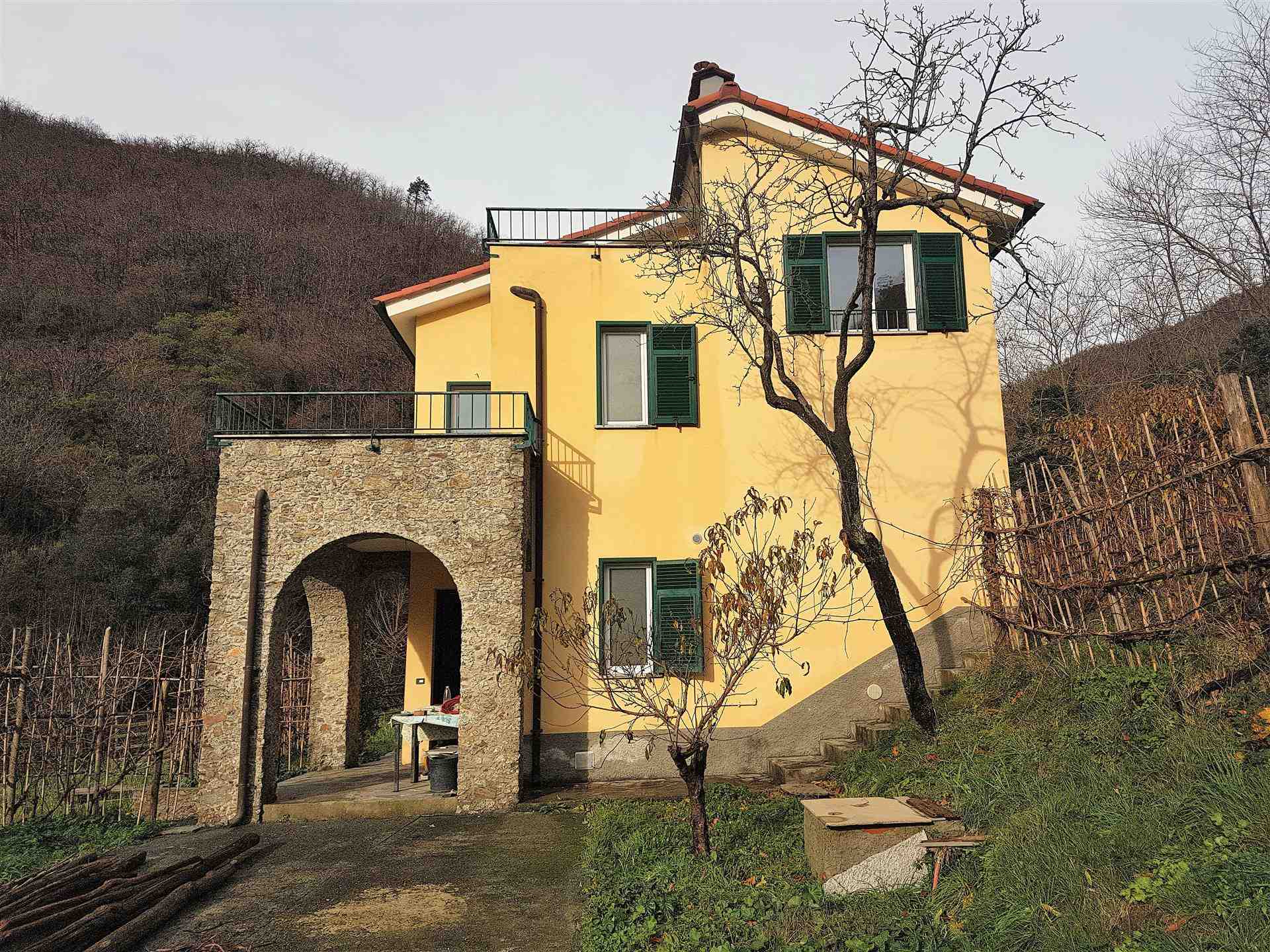 Casa singola in zona Ellera a Albisola Superiore