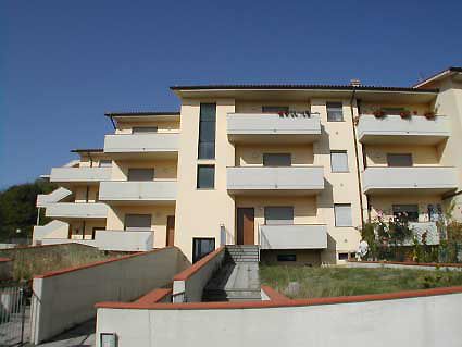 Appartamento abitabile in zona Frazioni: Monticello Amiata a Cinigiano