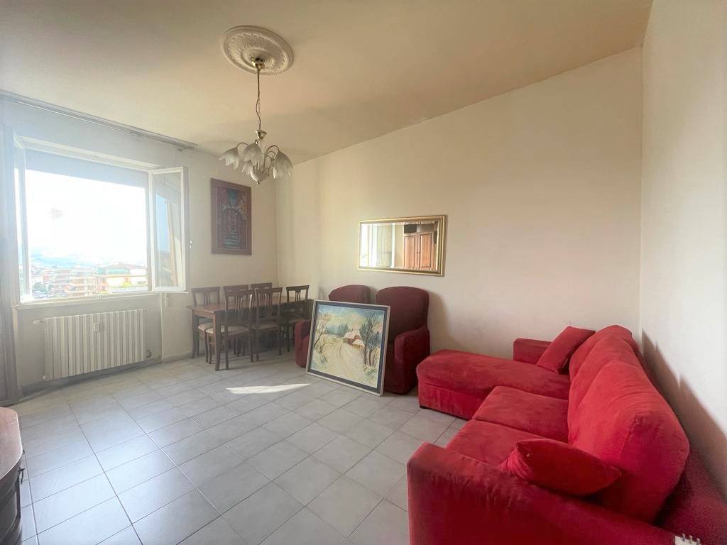 CENTRO, SCANDICCI, Apartment for sale of 76 Sq. mt., Habitable, Heating Centralized, Energetic class: G, placed at 6° on 6, composed by: 4 Rooms, 