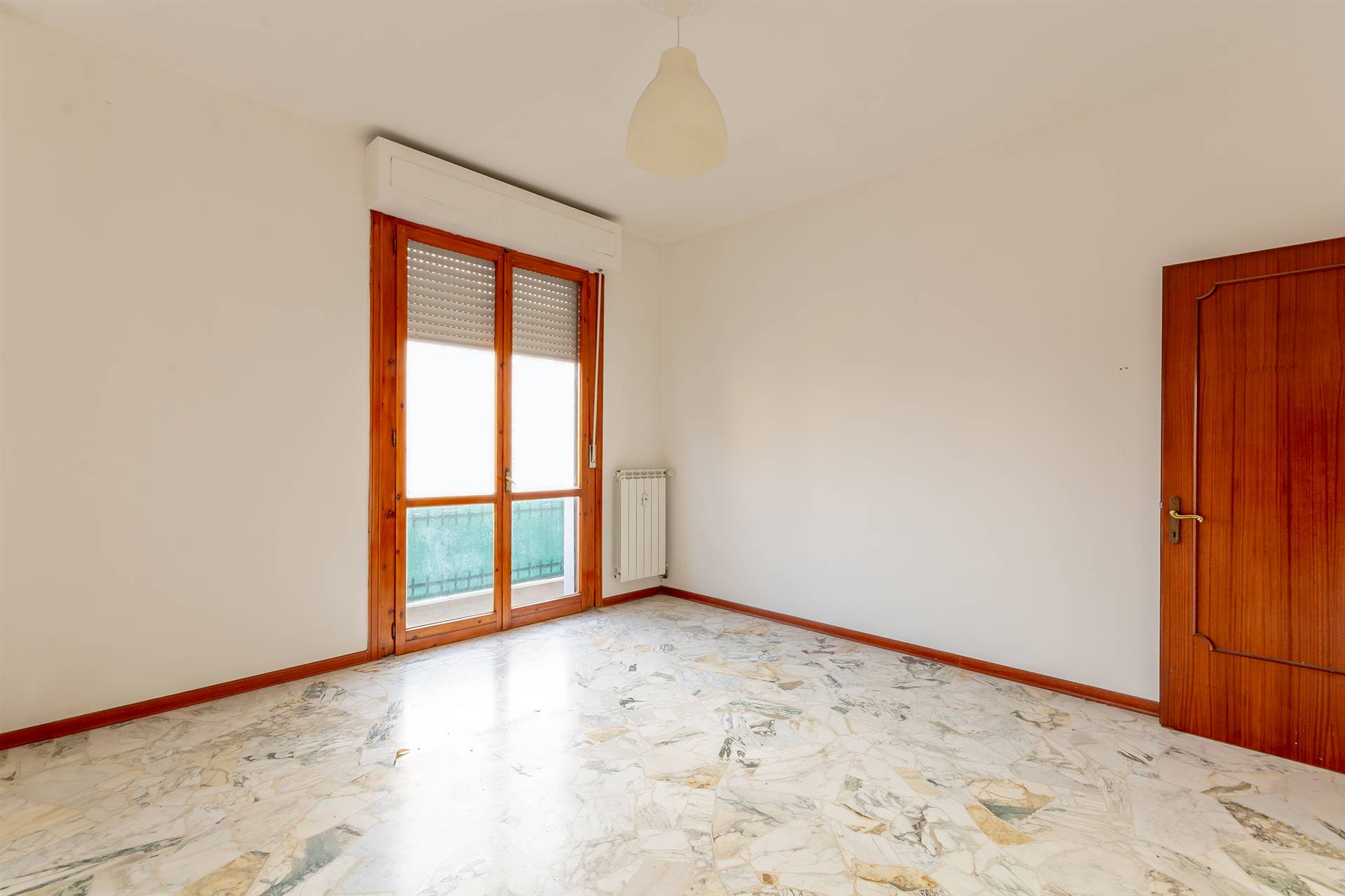 ALDO MORO, CAMPI BISENZIO, Apartment for sale of 76 Sq. mt., Habitable, Heating Centralized, Energetic class: G, placed at 2° on 4, composed by: 3 Rooms, Separate kitchen, 2 Bedrooms, 1 Bathroom, 