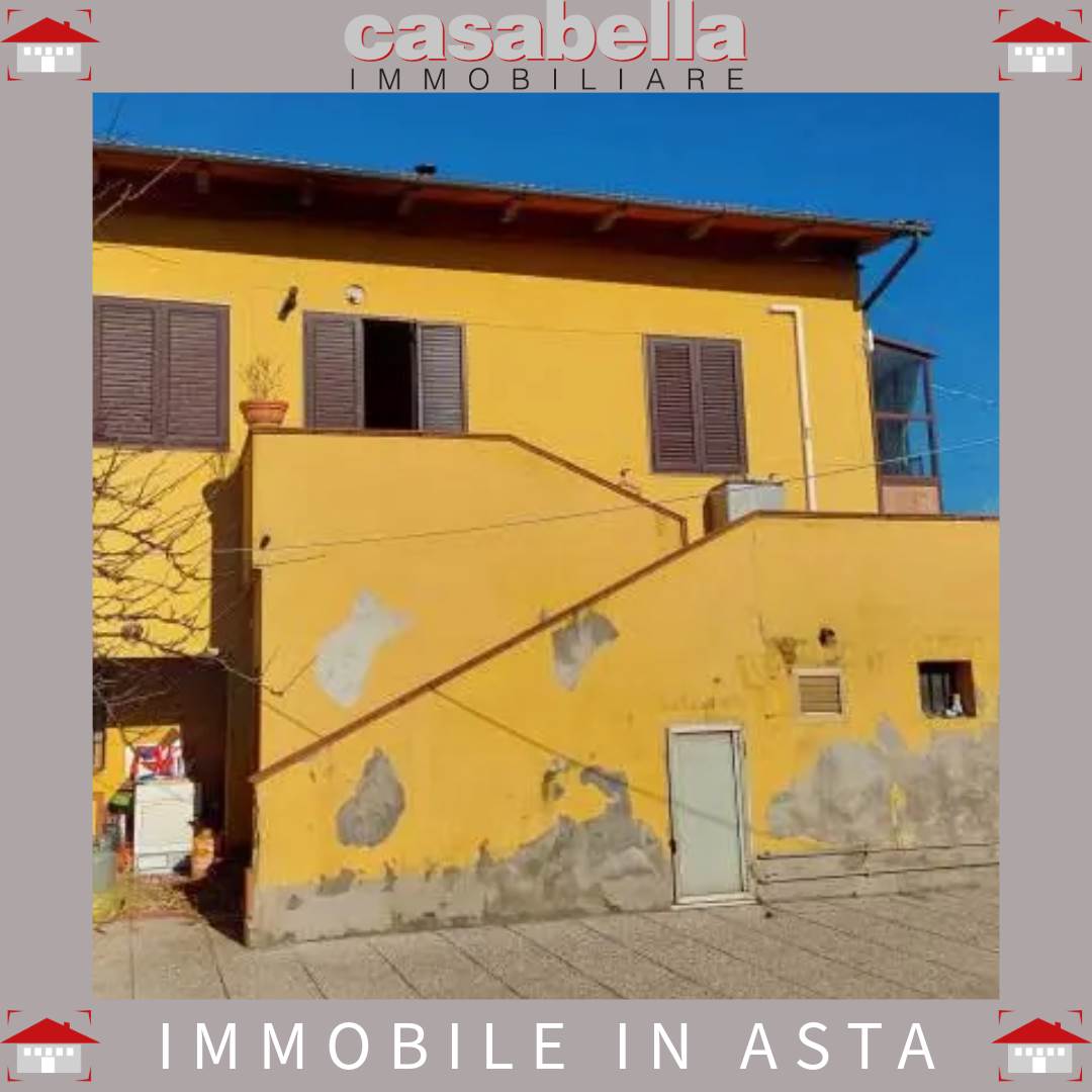 GALCIANA, PRATO, Apartment for sale of 131 Sq. mt., Good condition, Energetic class: G, placed at Ground on 1, composed by: 5 Rooms, Separate kitchen,