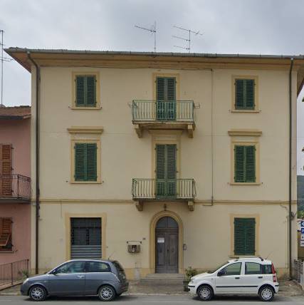 Villa da ristrutturare in zona Casalguidi a Serravalle Pistoiese