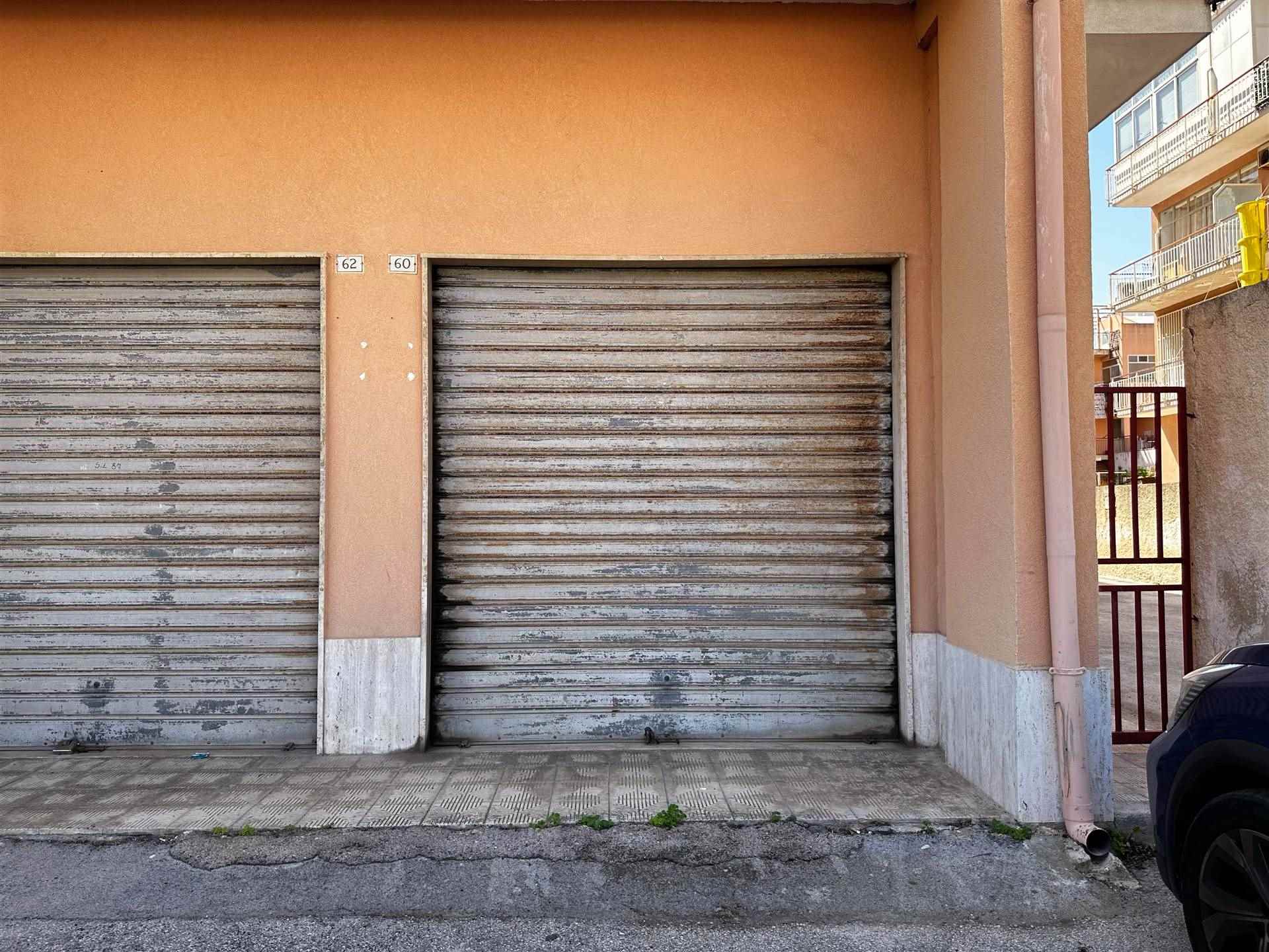Garage / Posto auto in Via Carlentini 60 in zona Scala Greca a Siracusa