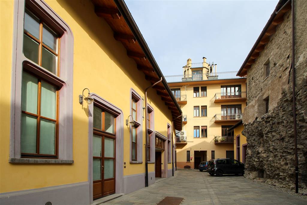 Appartamento indipendente in vendita a Aosta Centro