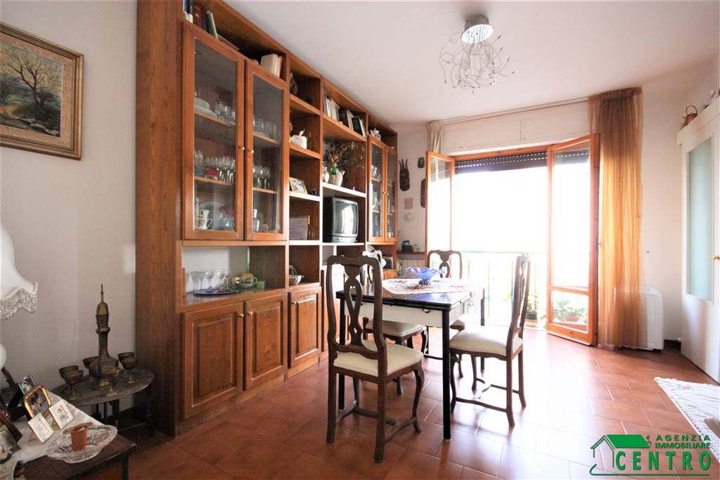 CERTALDO, Apartment for sale of 100 Sq. mt., Habitable, Heating Individual heating system, Energetic class: G, Epi: 155,5 kwh/m2 year, placed at 2° 
