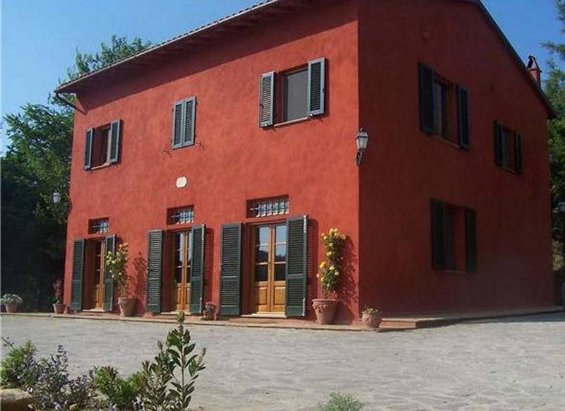 LARI (PISA) in a beautiful hilly area, surrounded by greenery and with beautiful panoramic views of the surrounding countryside, beautiful farmhouse 