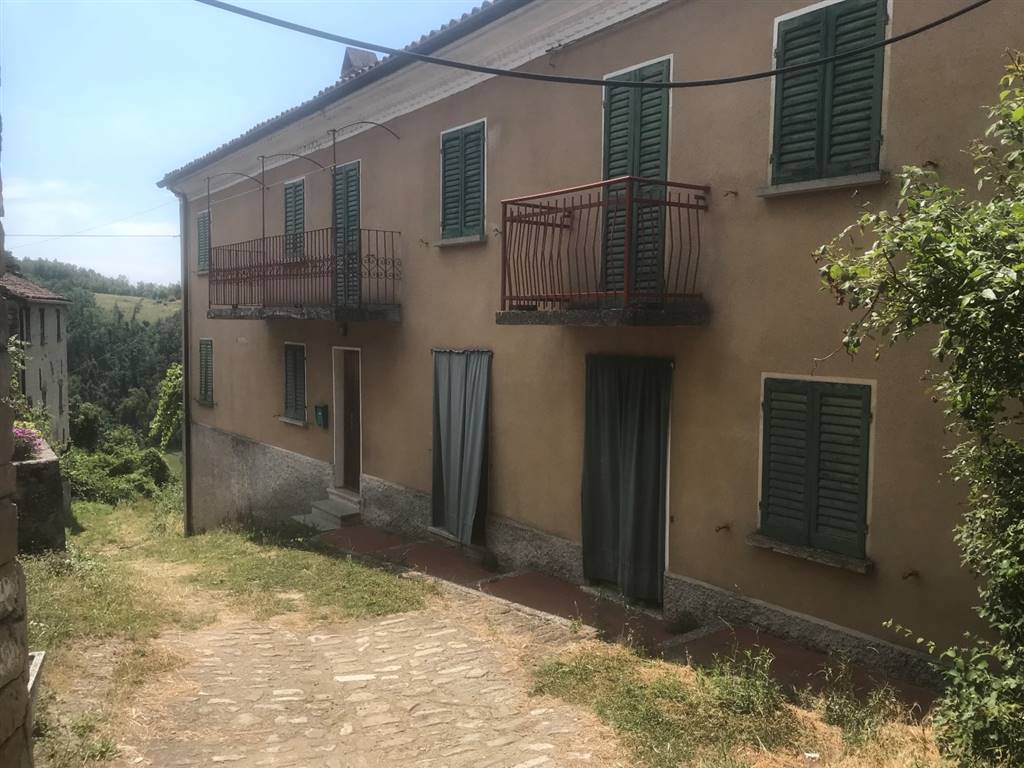 Casa singola in vendita a Varzi Pavia Dego