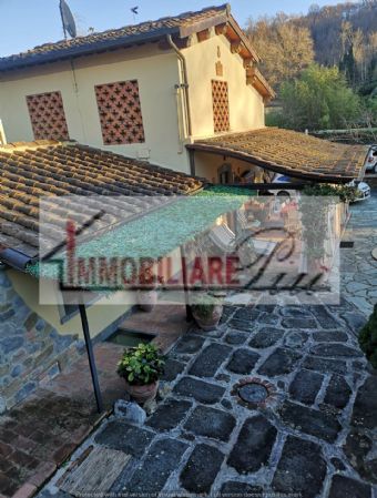Rustico casale in ottime condizioni in zona Fornaci a San Giovanni Valdarno