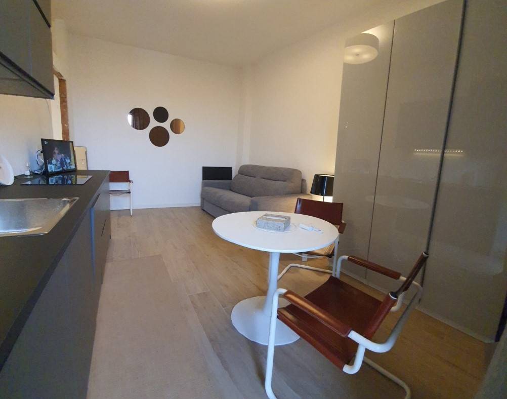 SESTO SAN GIOVANNI, Apartment for rent of 32 Sq. mt., Restored, Heating Centralized, Energetic class: G, Epi: 175 kwh/m2 year, placed at 8° on 10, 