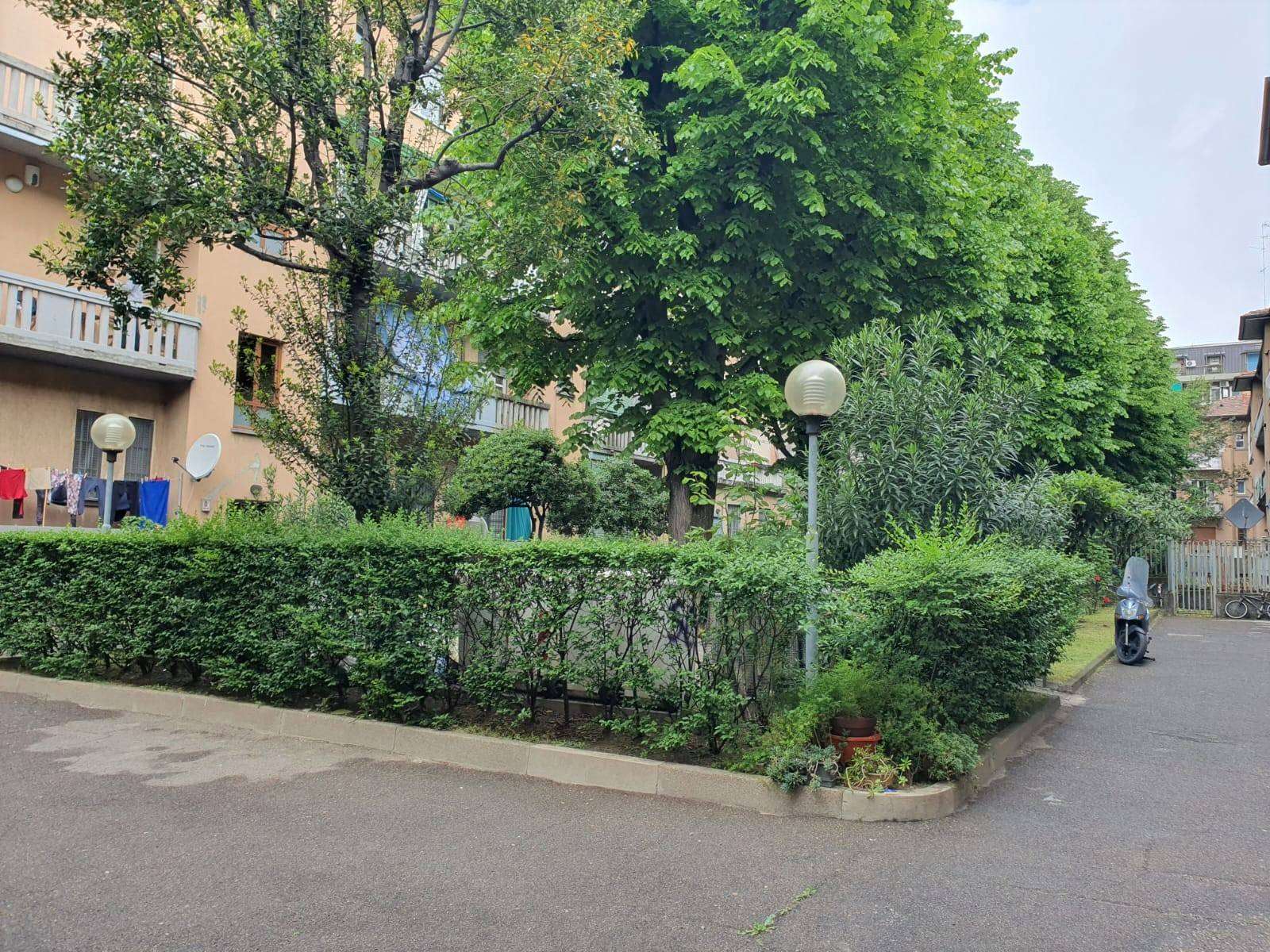 SESTO SAN GIOVANNI, Apartment for sale of 55 Sq. mt., Good condition, Heating Centralized, Energetic class: G, Epi: 175 kwh/m2 year, placed at 2° on 