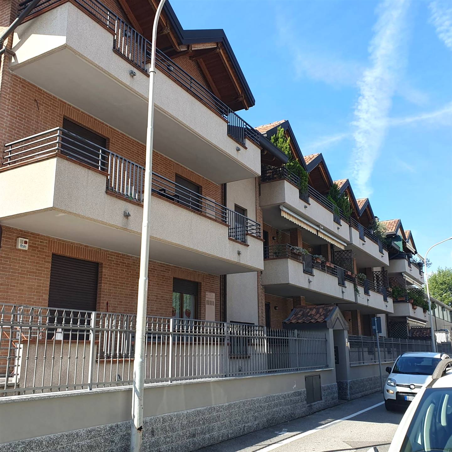 Rif 2/563 L'Abbruzzi Gruppo Immobiliare propone in Cinisello Balsamo, vicino alle principali arterie stradali, in mini palazzina di recente 