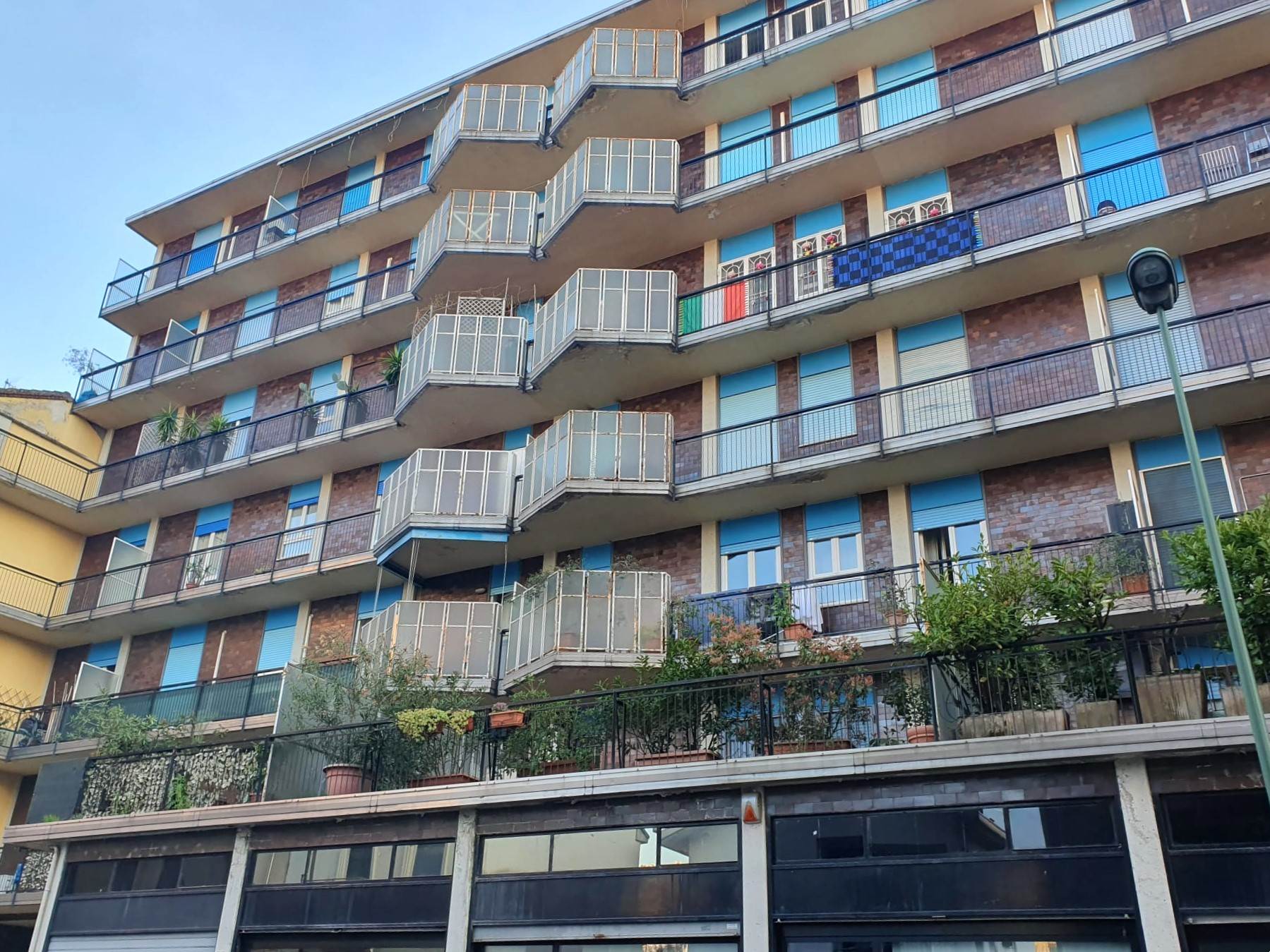 Rif 2/584 L'Abbruzzi Gruppo Immobiliare propone in Sesto San Giovanni zona Marelli via Gorizia, a pochi passi dalla fermata della metropolitana, 
