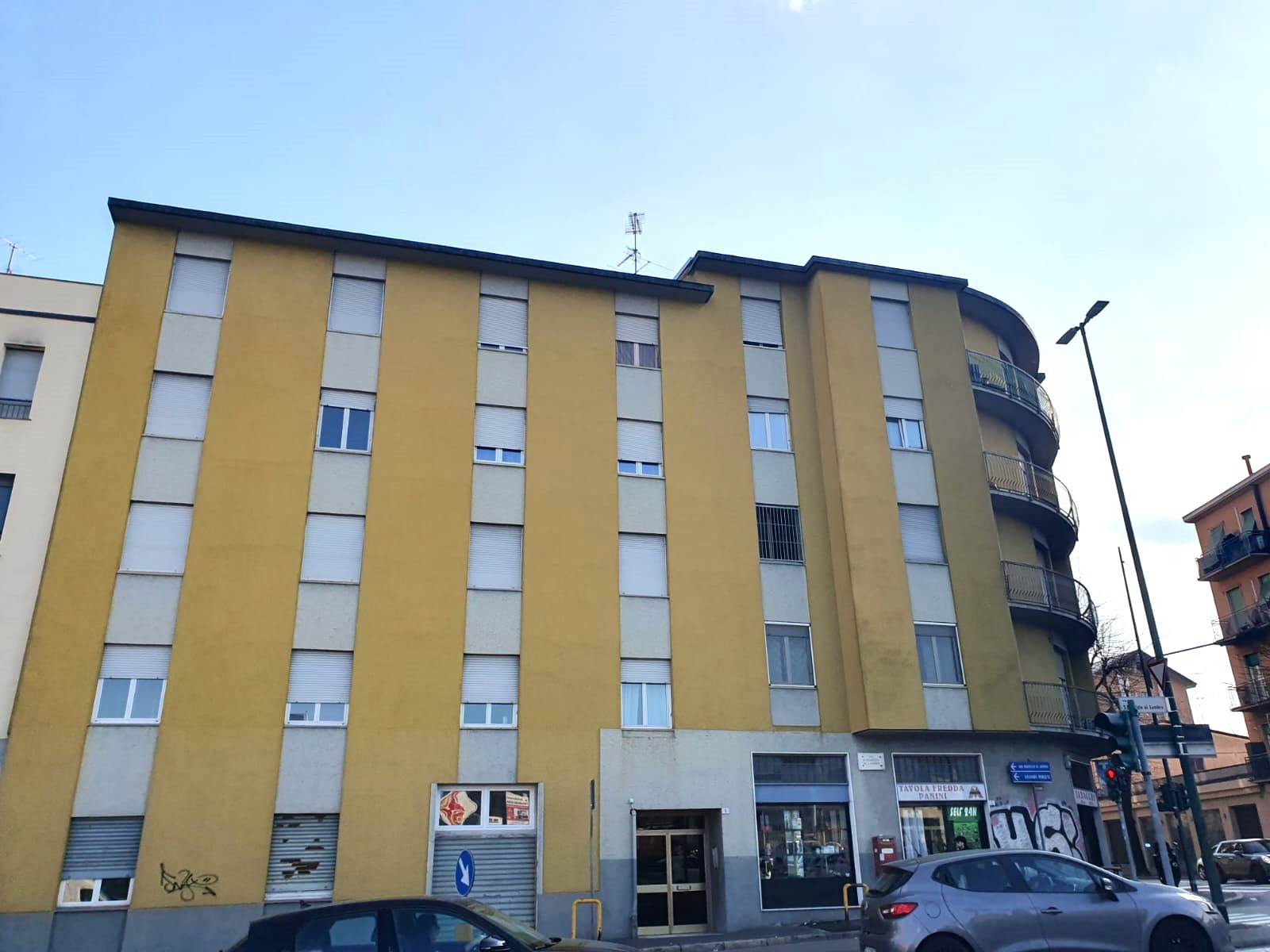 Rif 2/585 L'Abbruzzi Gruppo Immobiliare propone in Sesto San Giovanni, al confine con Monza e Cologno Monzese, via San Maurizio al Lambro 