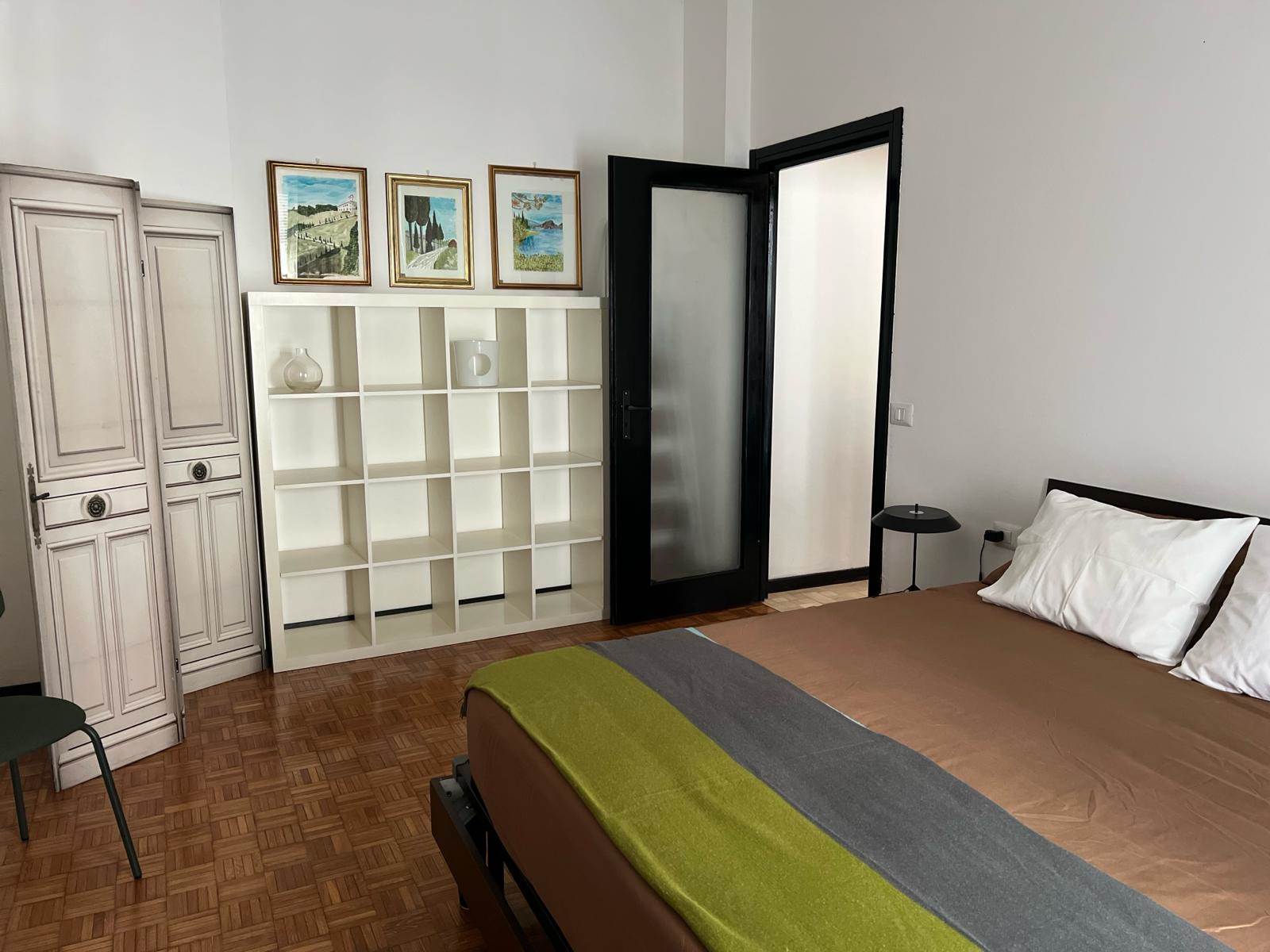 STAZIONE CENTRALE, MILANO, Room/Bedroom for rent of 15 Sq. mt., Good condition, Heating Centralized, Energetic class: G, Epi: 175 kwh/m2 year, placed 