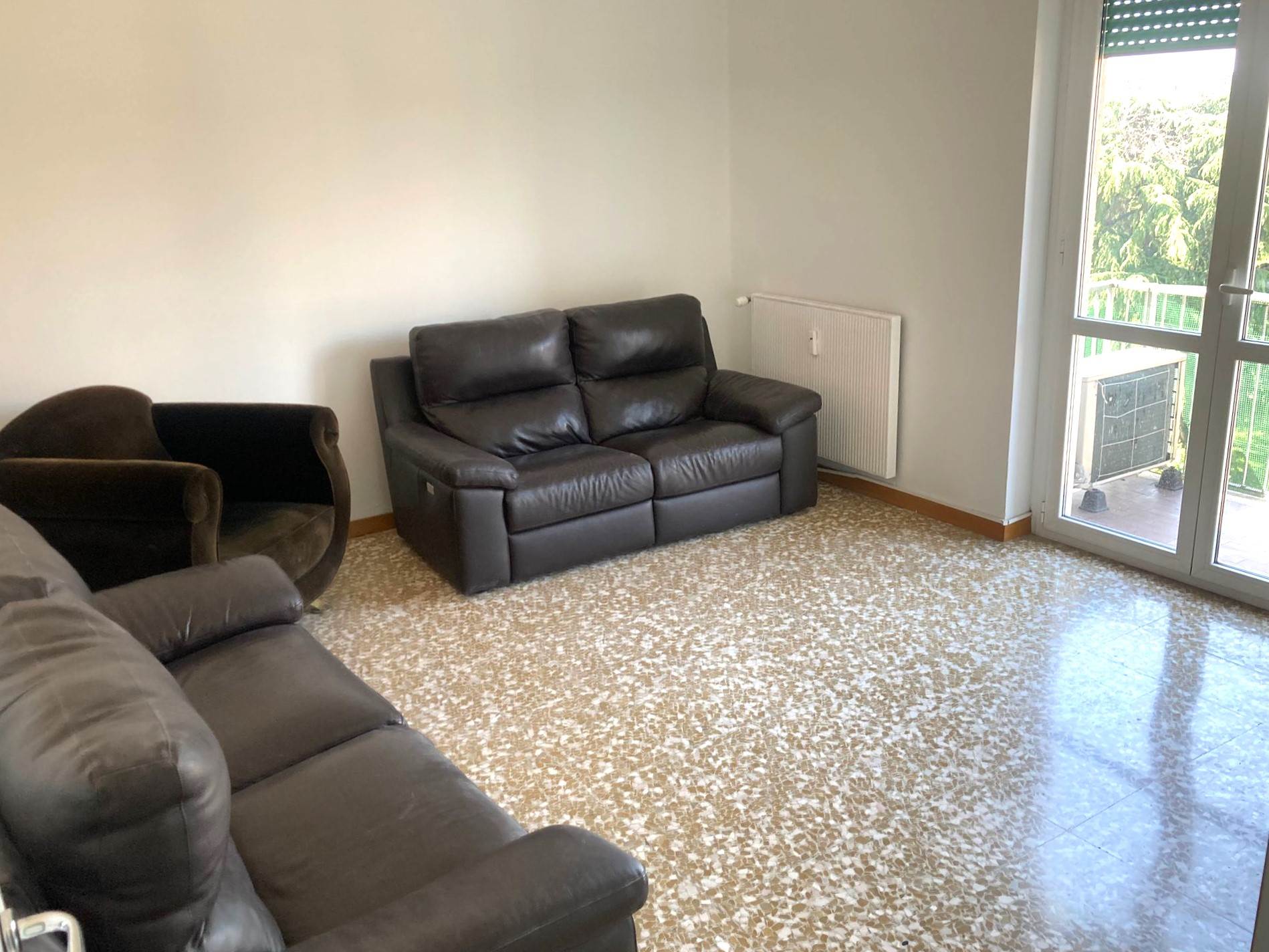 CINISELLO BALSAMO, Apartment for sale of 70 Sq. mt., Good condition, Heating Centralized, Energetic class: G, Epi: 175 kwh/m2 year, placed at 4° on 5,