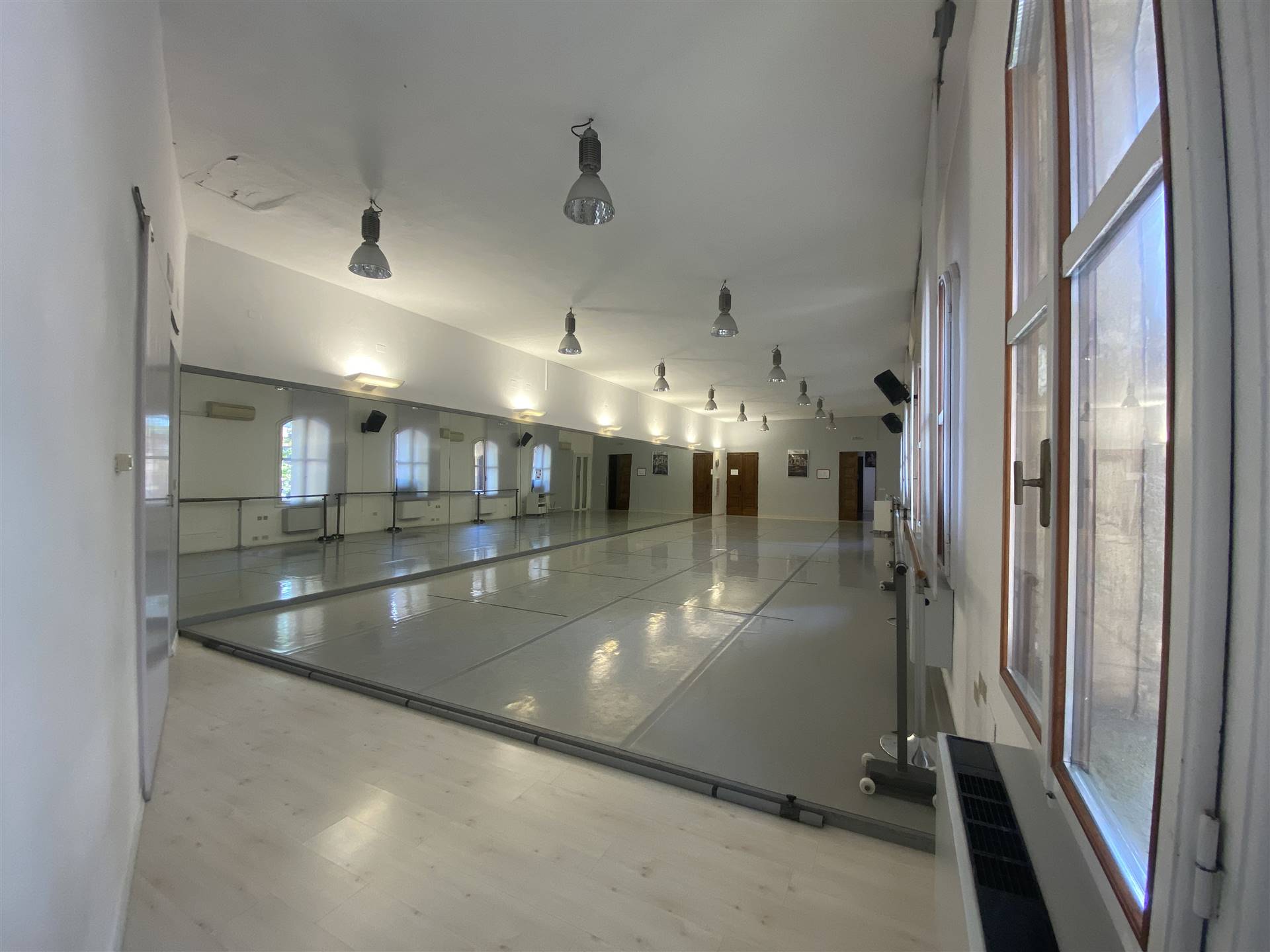 PORTA ROMANA, FIRENZE, Office for rent of 330 Sq. mt., Excellent Condition, Heating Individual heating system, Energetic class: G, Epi: 175 kwh/m3 