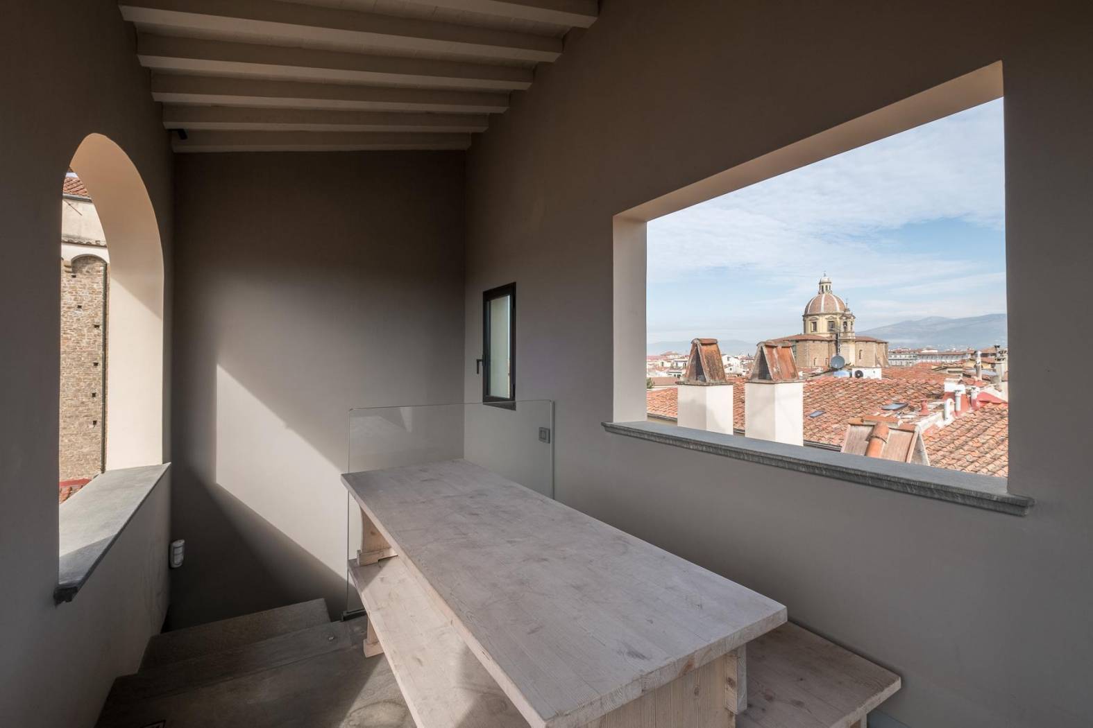 SAN FREDIANO, FIRENZE, Apartment for sale of 570 Sq. mt., Restored, Heating To floor, Energetic class: G, composed by: 20 Rooms, Separate kitchen, , 