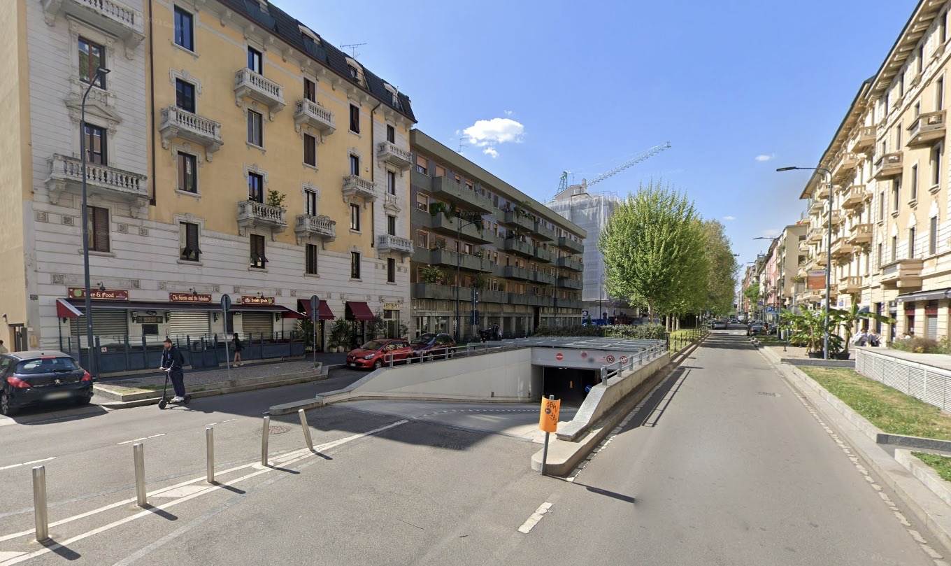 FIRENZE, MILANO, Garage / Parking space for sale of 15 Sq. mt., Energetic class: Not subject, placed at Buried, composed by: 1 Room, Single Box, 