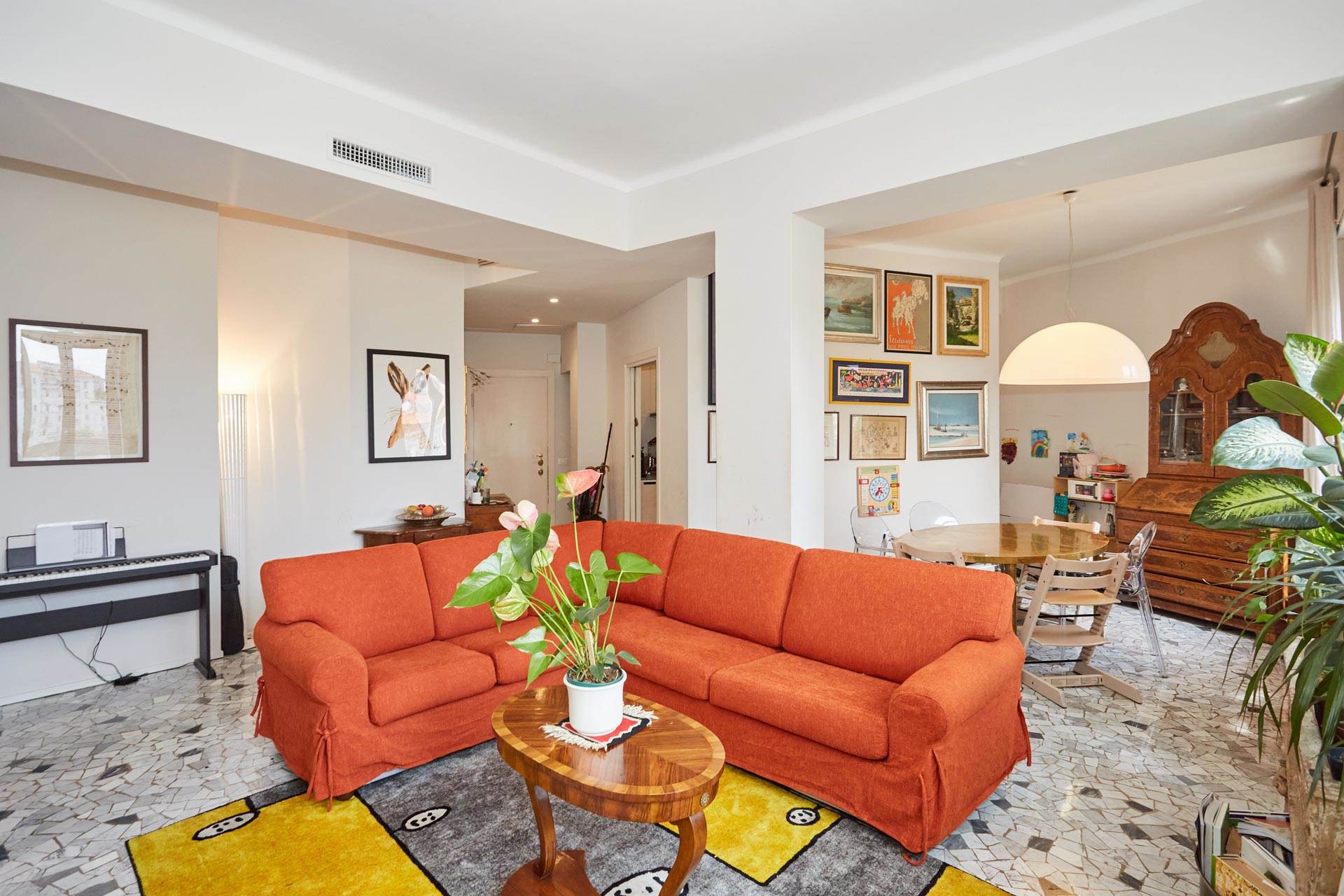 SABOTINO, MILANO, Apartment for sale of 133 Sq. mt., Restored, Heating Centralized, Energetic class: F, placed at 3° on 6, composed by: 4 Rooms, Separate kitchen, , 3 Bedrooms, 2 Bathrooms, Elevator, 