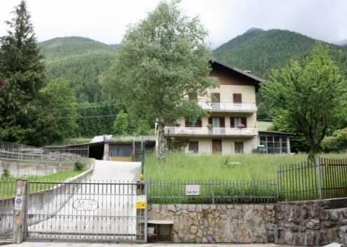 Appartamento in vendita a Schilpario Bergamo Barzesto