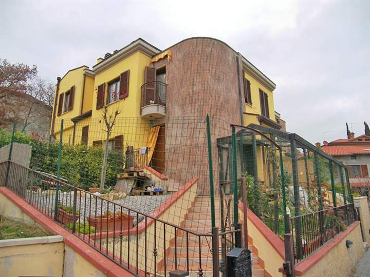 Appartamento in vendita a Torrita Di Siena Siena Montefollonico