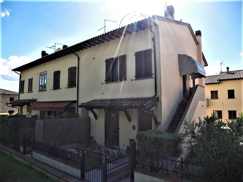 Appartamento in vendita a Marciano Della Chiana Arezzo