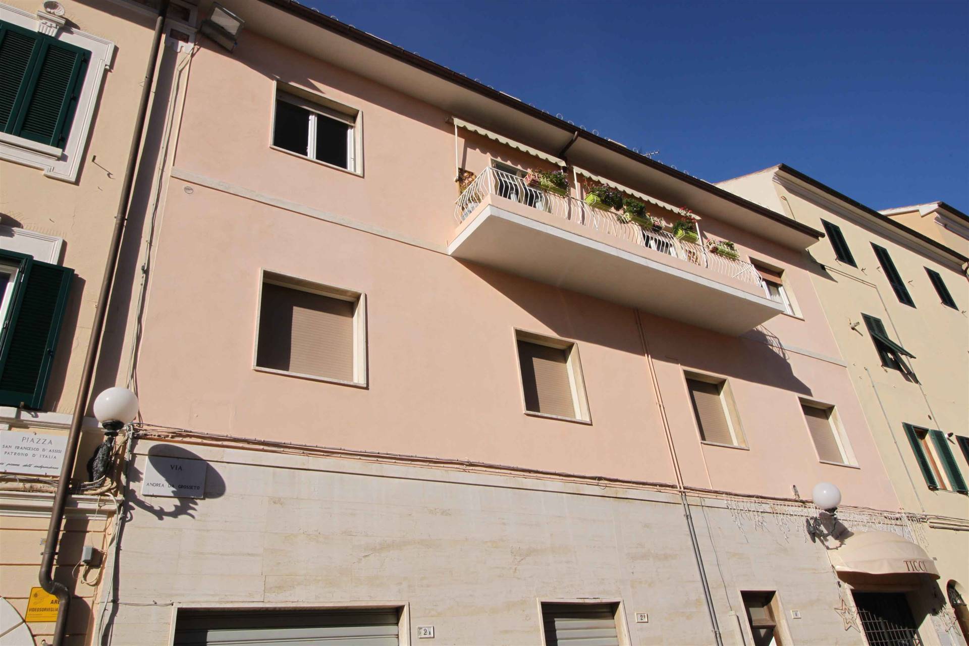 CENTRO STORICO, GROSSETO, Apartment for sale of 124 Sq. mt., Be restored, Heating Non-existent, Energetic class: G, placed at 1° on 3, composed by: 5 
