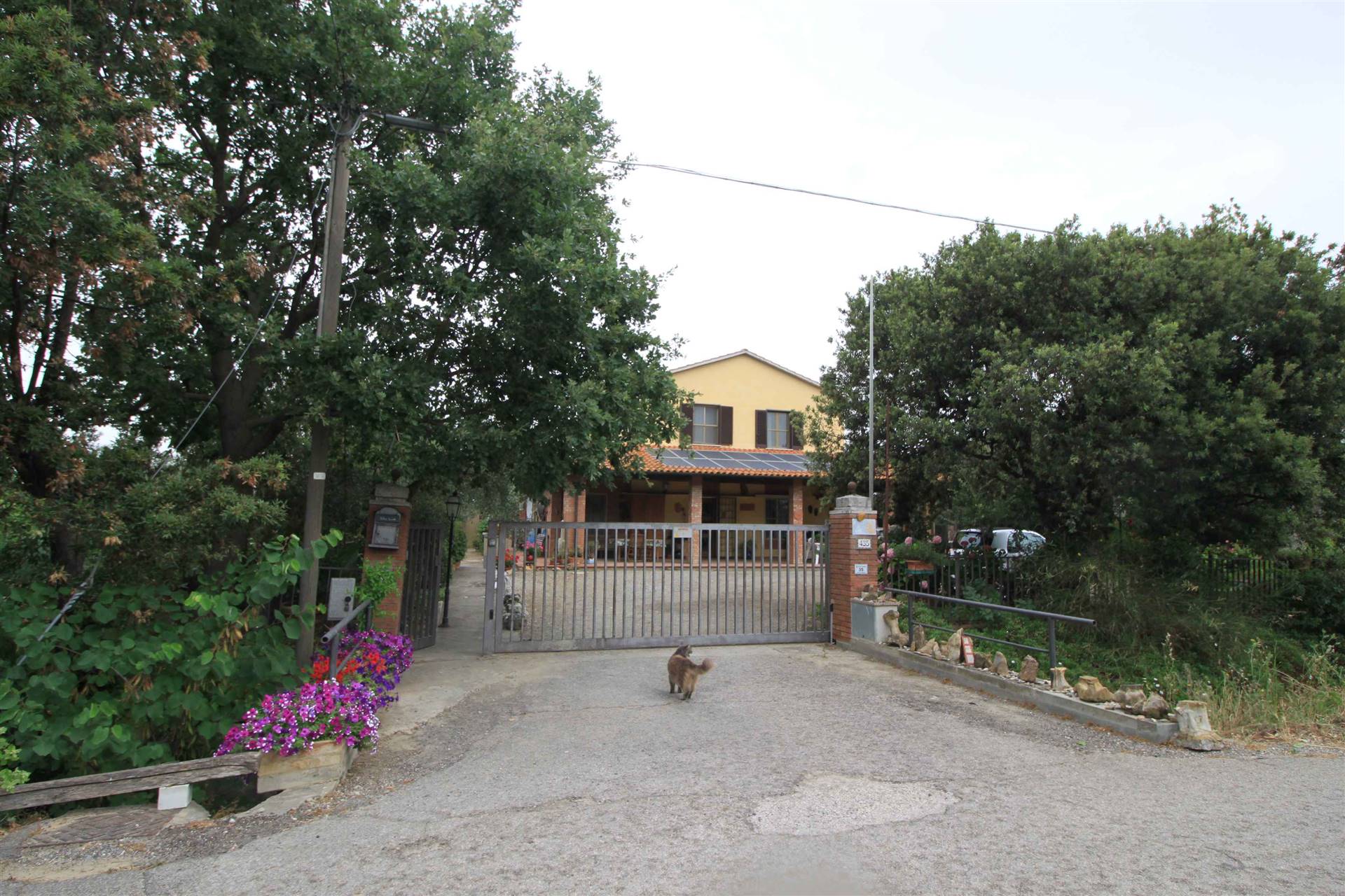 PRINCIPINA TERRA, GROSSETO, Villa for sale of 242 Sq. mt., Be restored, Heating Individual heating system, Energetic class: C, placed at Ground on 1, 