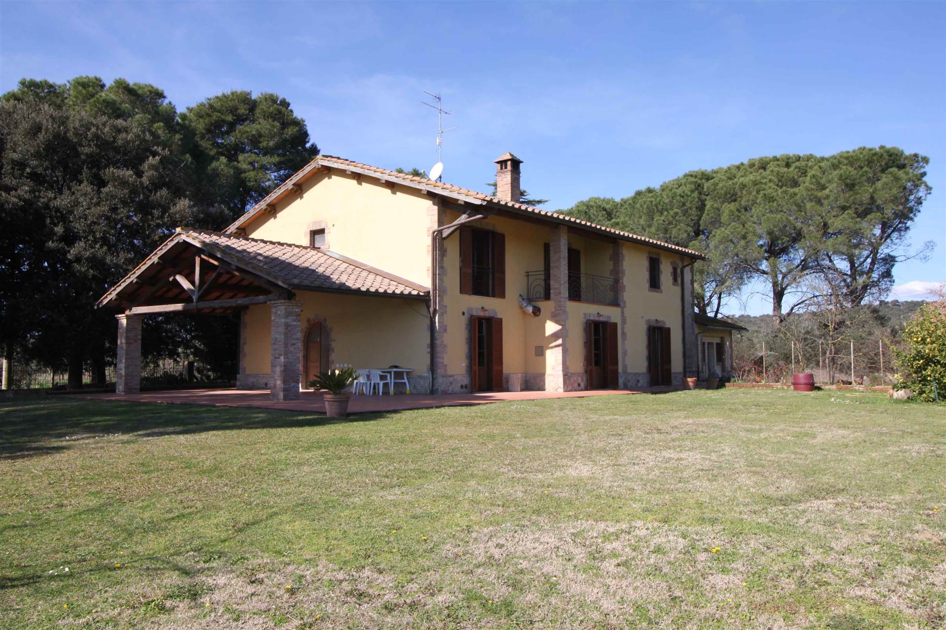 ROSELLE, GROSSETO, Villa for sale of 270 Sq. mt., Restored, Heating Individual heating system, Energetic class: A1, placed at Ground on 1, composed 