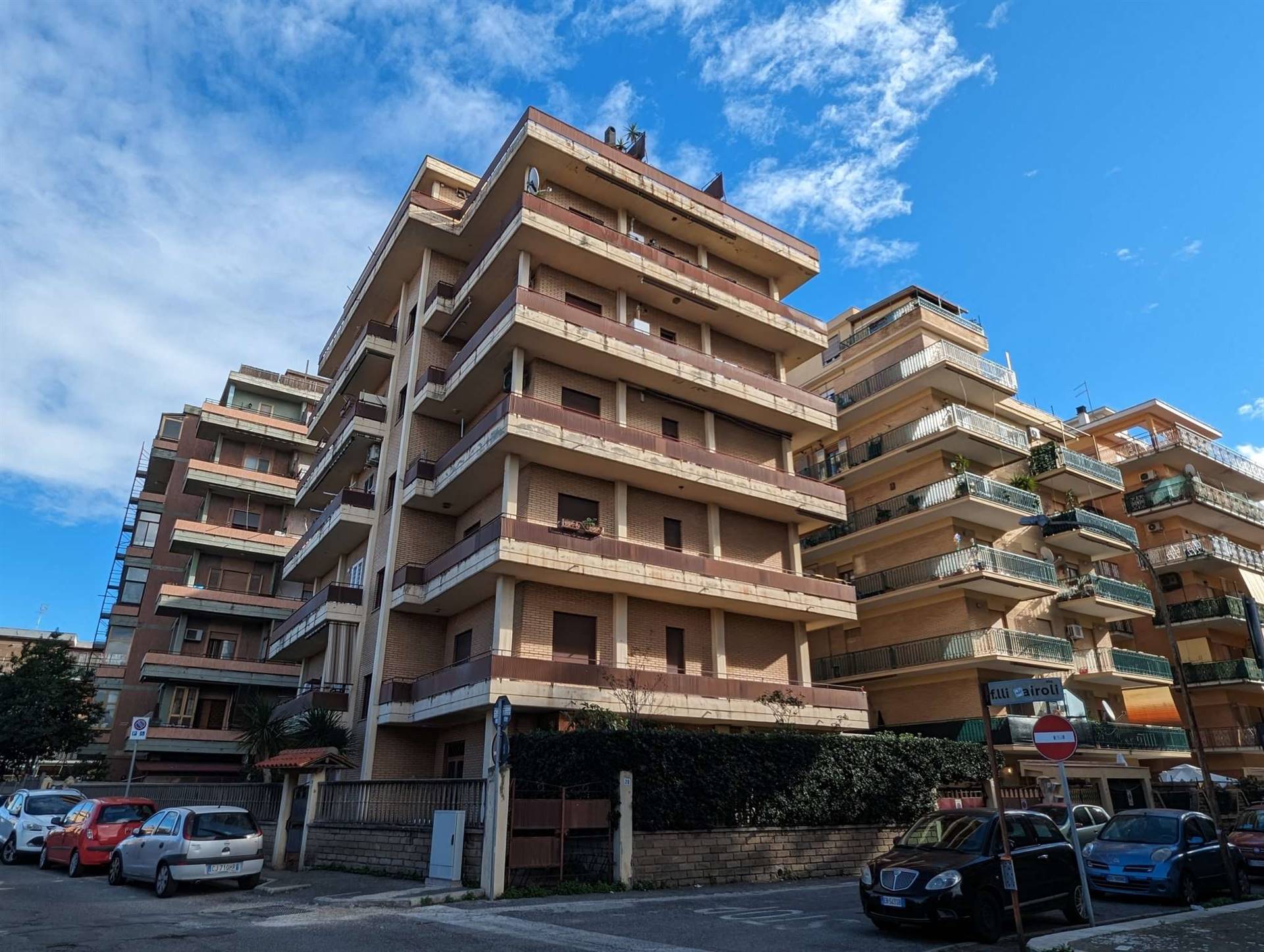 DOMITILLA, LADISPOLI, Apartment for sale of 80 Sq. mt., Be restored, Heating Individual heating system, Energetic class: G, placed at 5° on 6, 