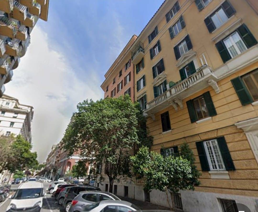 CLODIO, ROMA, Apartment for rent of 80 Sq. mt., Almost new, Heating Individual heating system, Energetic class: G, placed at 3°, composed by: 3 Rooms,