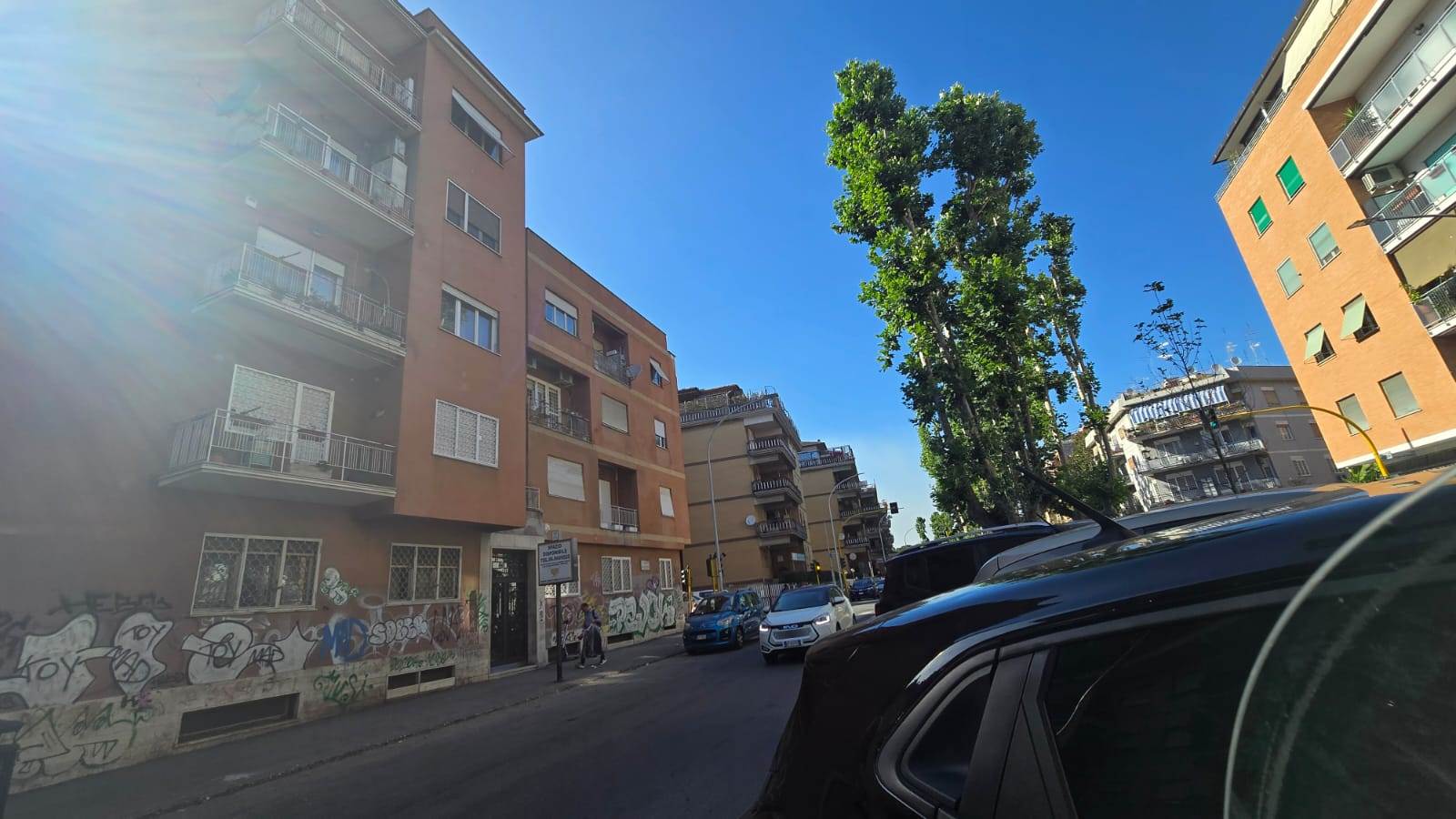 Talenti Via Arturo Graf proponiamo in affitto appartamento mq. 48 composto da ingresso, soggiorno, camera, cucinotto, bagno e balcone. Completa la 