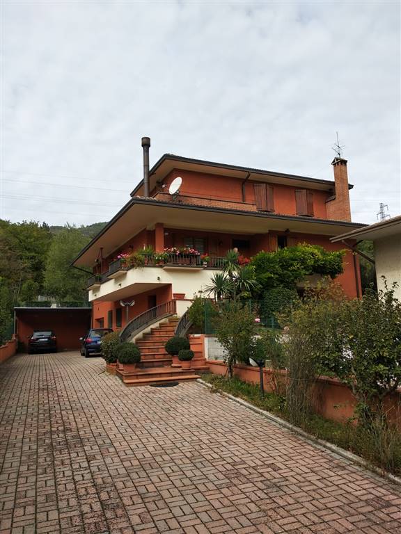 Villa in vendita a Valtopina Perugia