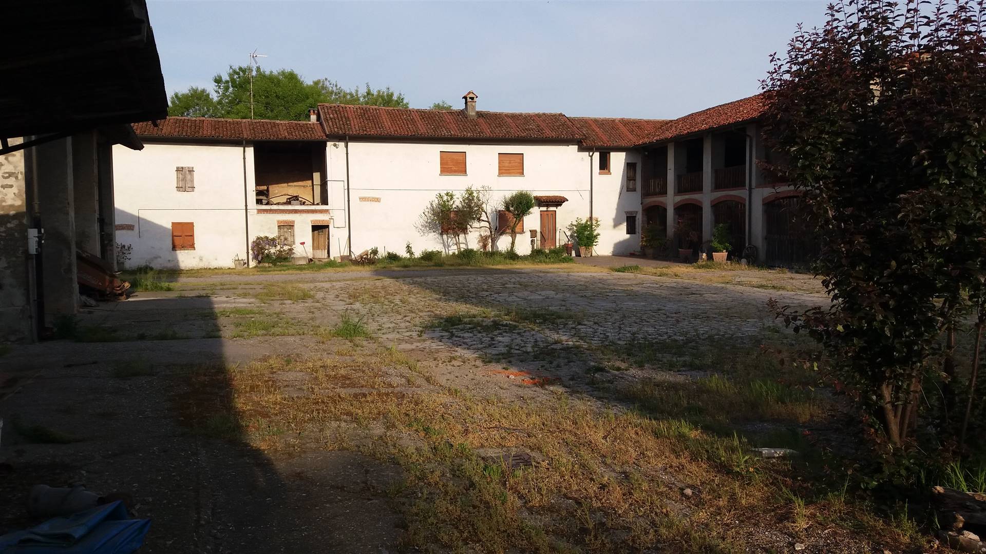 TERRANOVA DEI PASSERINI, Agricultural outbuilding for sale of 250 Sq. mt., Be restored, Heating Non-existent, Energetic class: G, Epi: 345,67 kwh/m2 