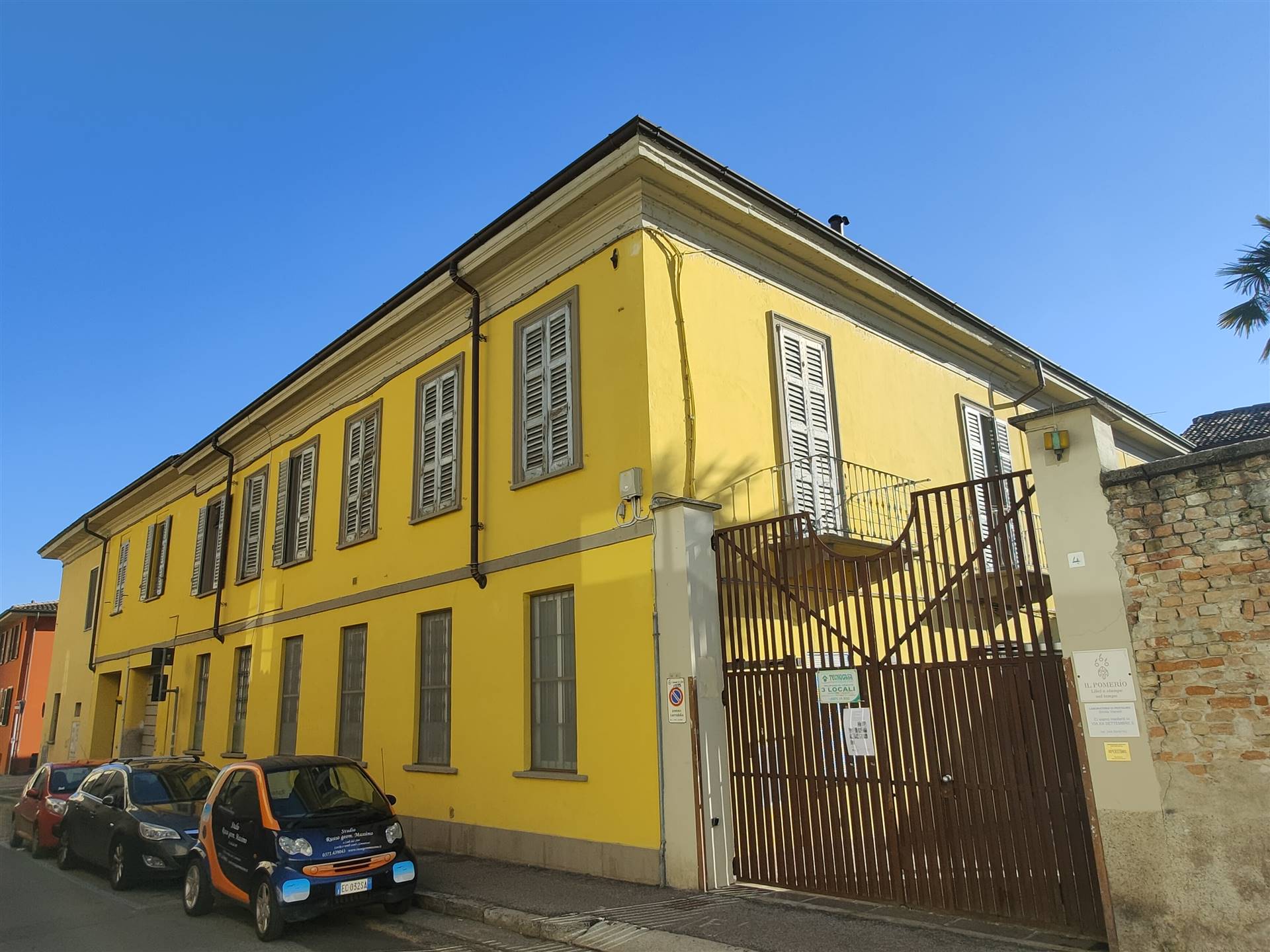 CENTRO, LODI, Apartment for sale of 74 Sq. mt., Be restored, Heating Individual heating system, Energetic class: G, placed at 1° on 1, composed by: 2 