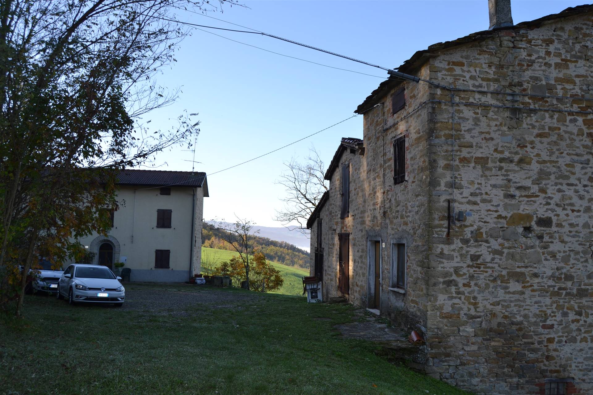 Tenuta-Complesso abitabile in zona Monteacuto Vallese a San Benedetto Val di Sambro