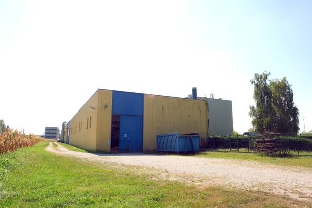 ADEGLIACCO, TAVAGNACCO, Industrial warehouse for sale of 4000 Sq. mt., Good condition, Heating Individual heating system, Energetic class: G, placed 
