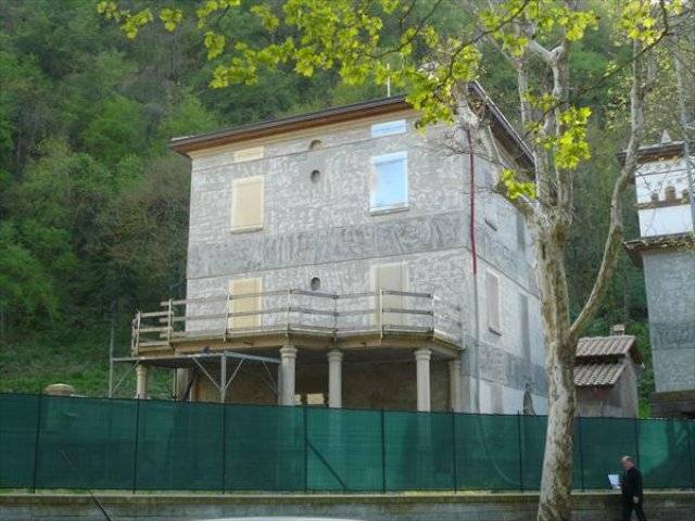 Villa da ristrutturare in zona Porretta Terme a Alto Reno Terme