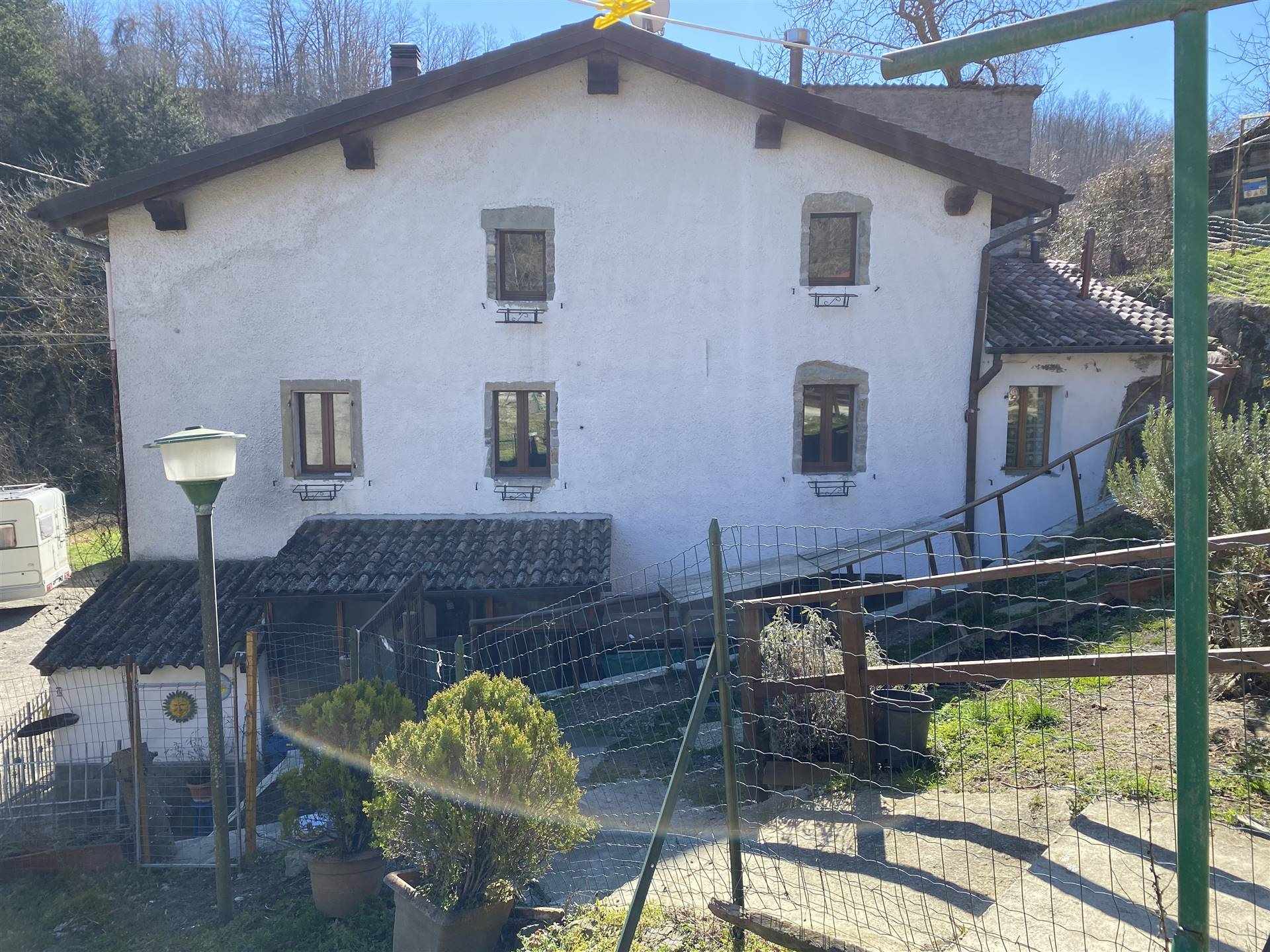 Terratetto in Via Molino di Federico 6 in zona Montefredente a San Benedetto Val di Sambro