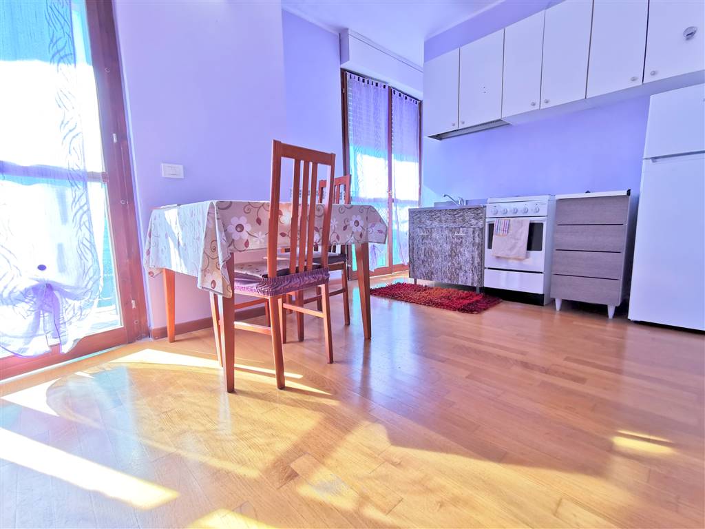 TREVIGLIO, Apartment for sale of 40 Sq. mt., Excellent Condition, Heating Individual heating system, Energetic class: G, Epi: 175 kwh/m2 year, placed 