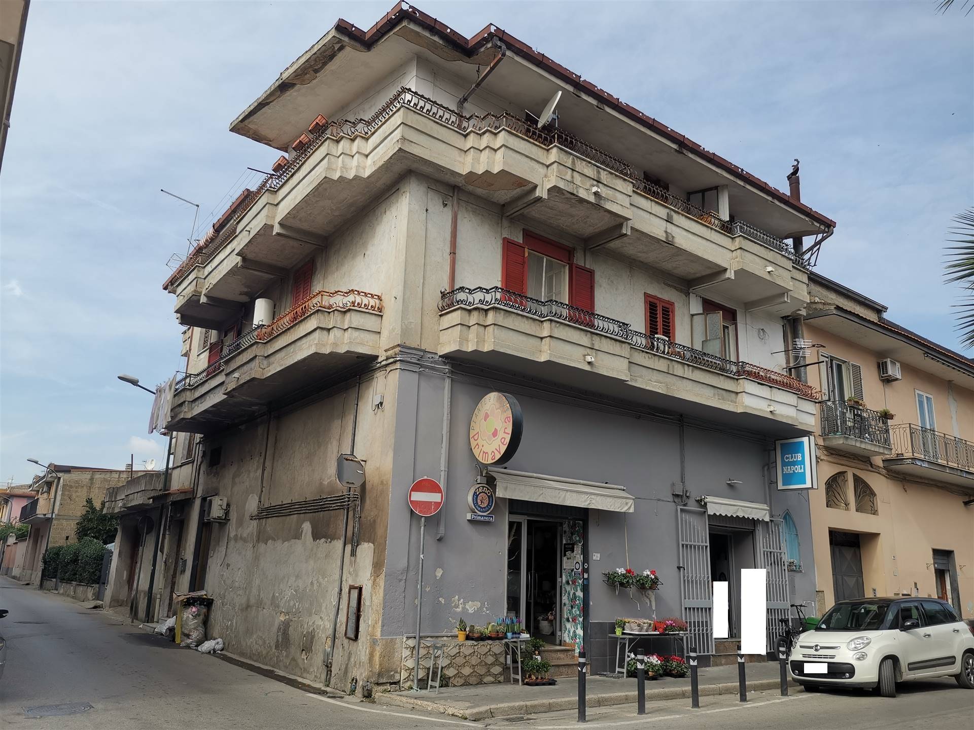 Palazzo in vendita a Marcianise Caserta