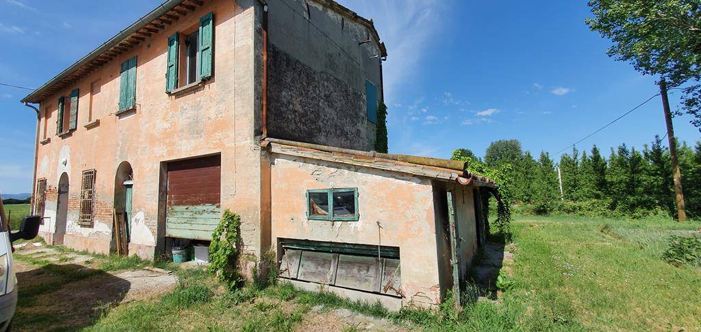 Colonica in vendita a Forli' Forli'-cesena San Martino Di Villafranca