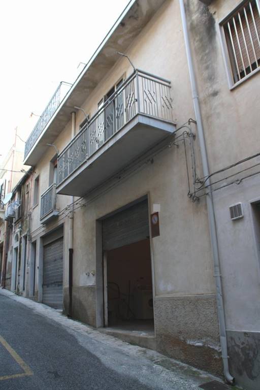 Casa singola in vendita a Ragusa Centro Storico Medio