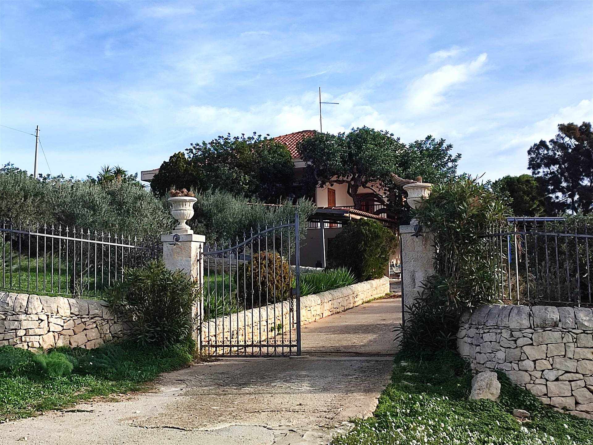 Villa in zona Marina di Ragusa a Ragusa