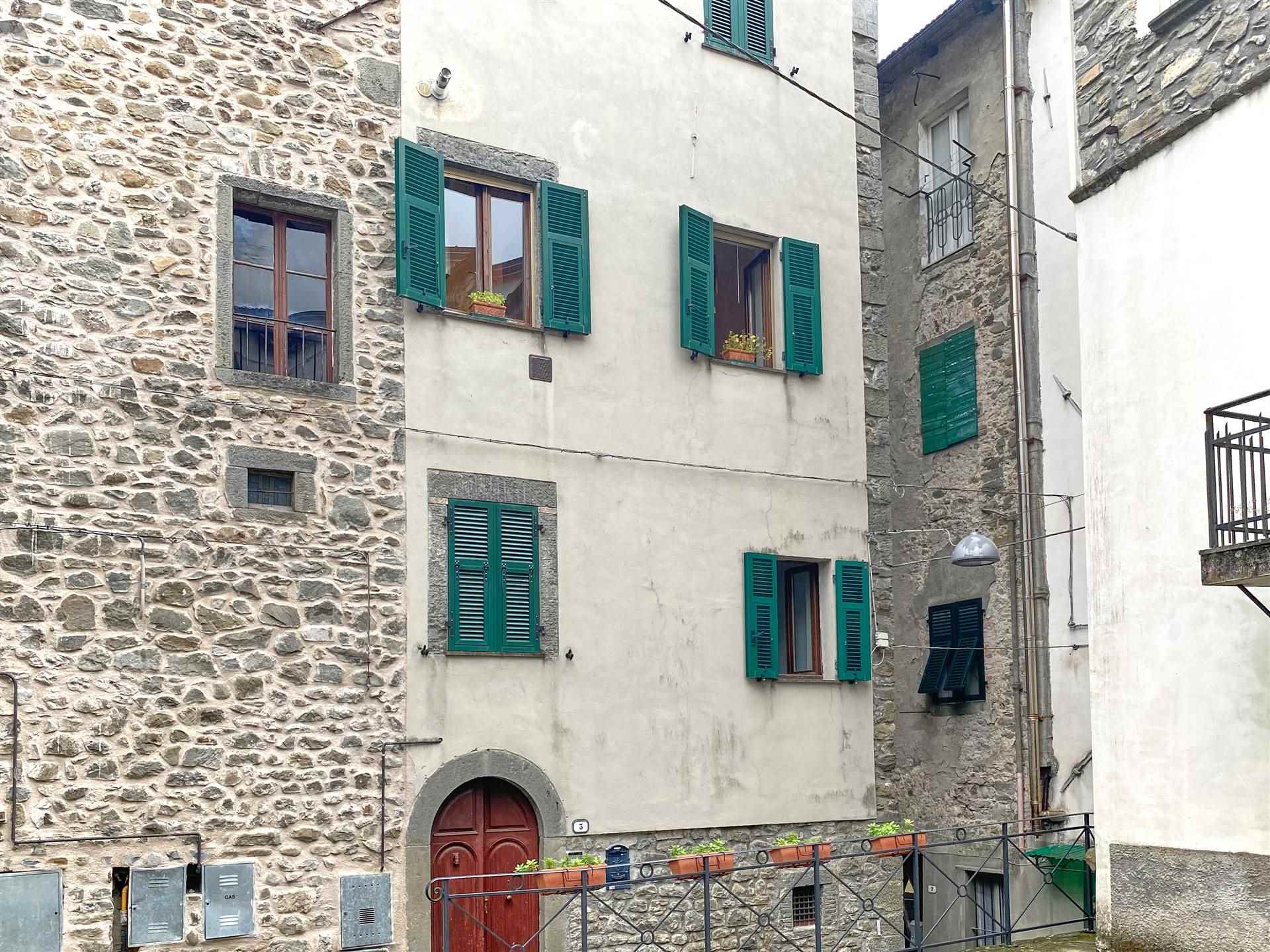 Casa semi indipendente in vendita a Bagnone Massa Carrara