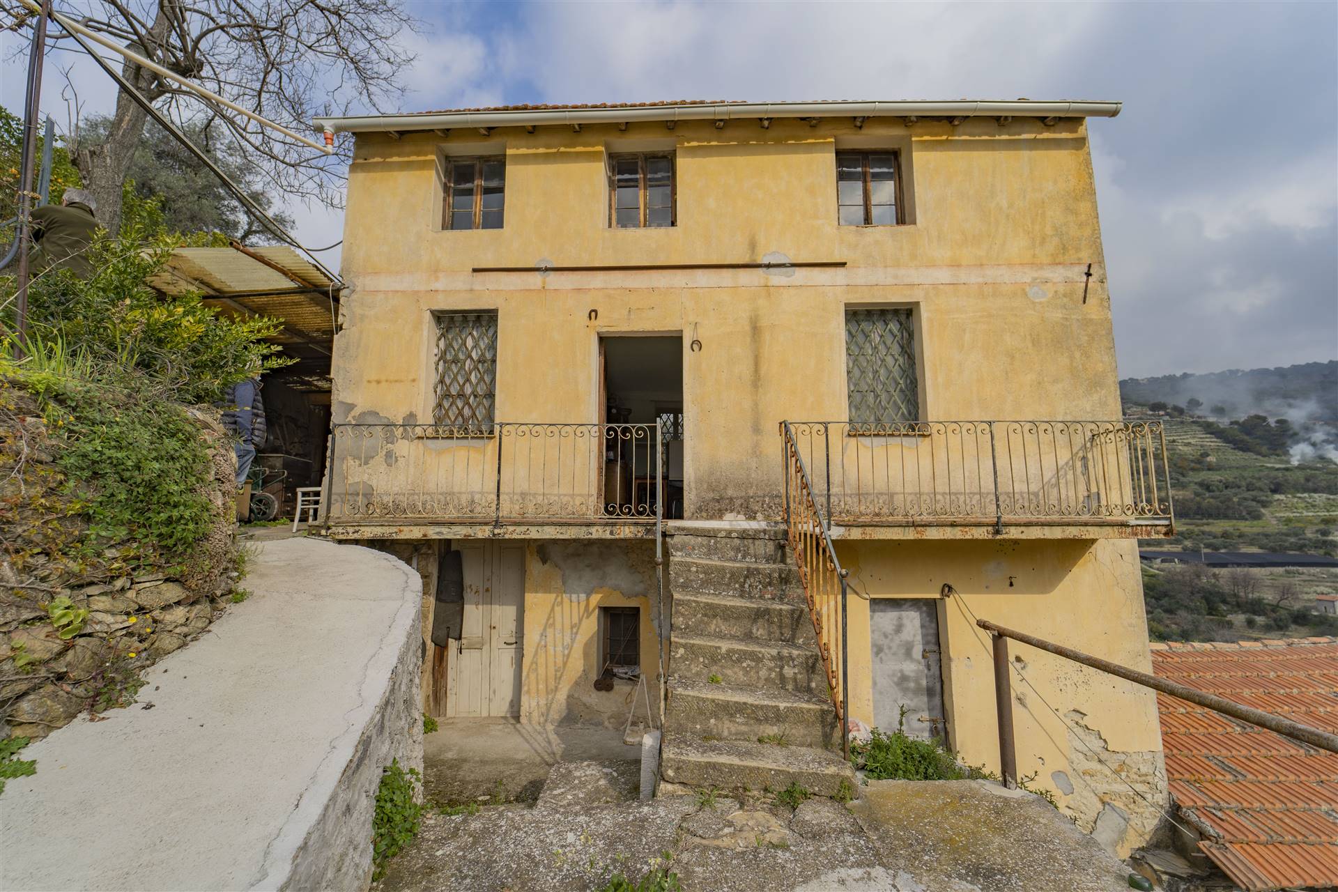 Casa singola da ristrutturare a Vallebona